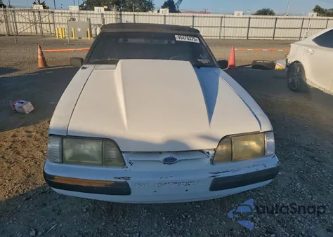1989 Ford Mustang Lx z USA, uszkodzony, nr VIN 1FABP44E9KF211544